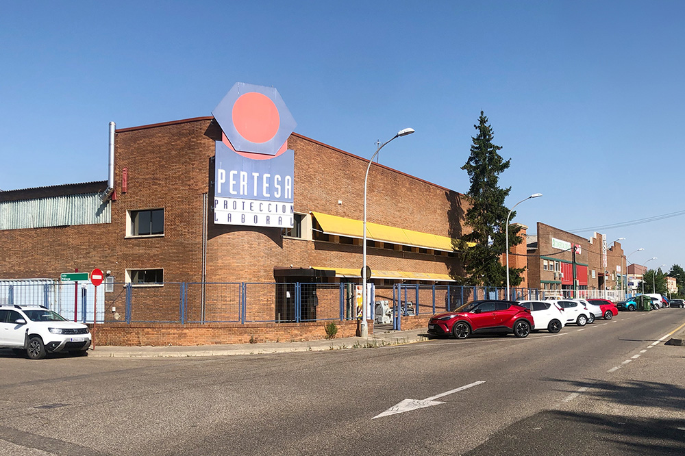 Fachada del edificio de PERTESA